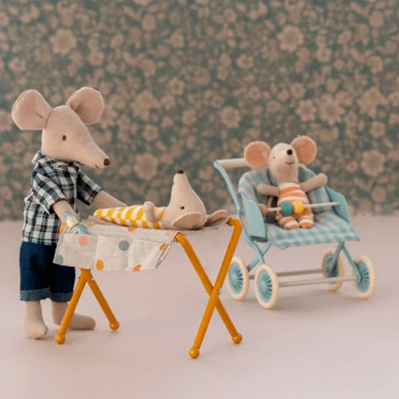 Maileg Puslebord, Baby mus - okker