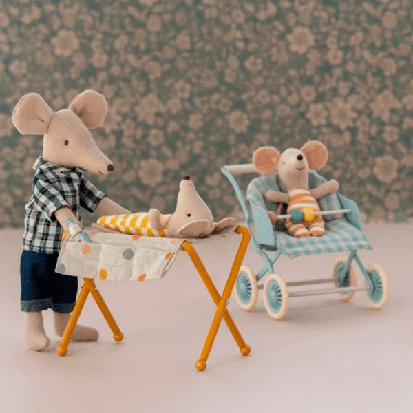 Maileg Puslebord, Baby mus - okker