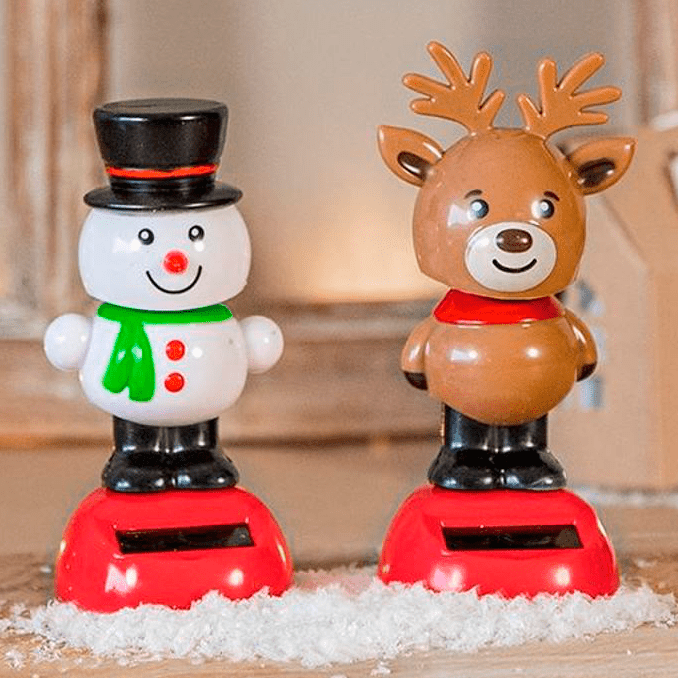 Dansende solcellefigur, snemand eller rensdyr