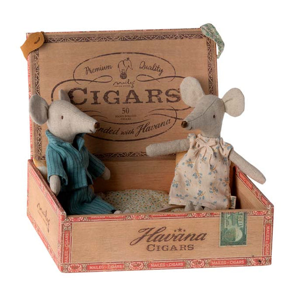 Maileg Mor og Far Mus i Cigaræske