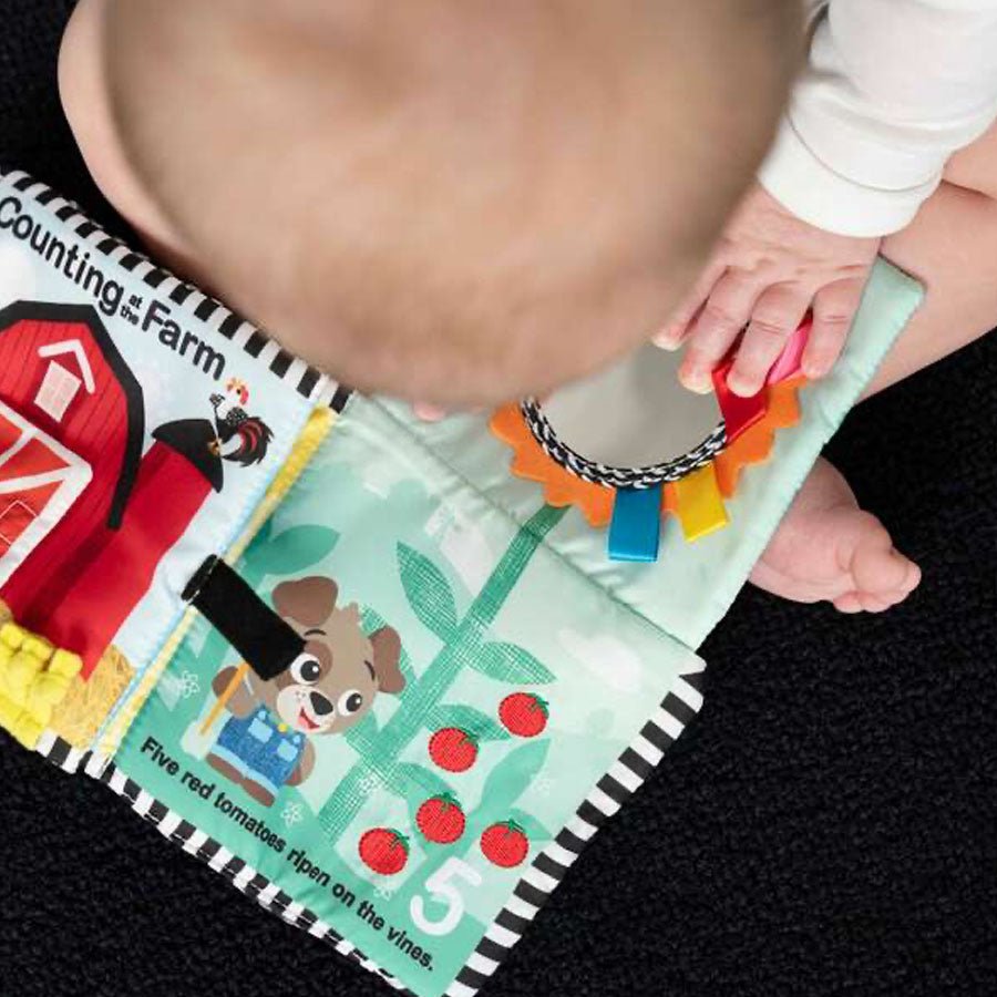 Baby Einstein Counting at the Farm™ Blød Aktivitetsbog