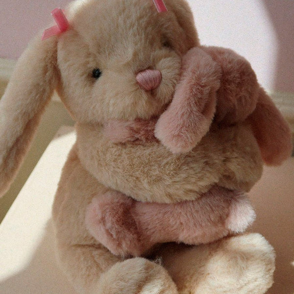 Bunny Hugs Bamse