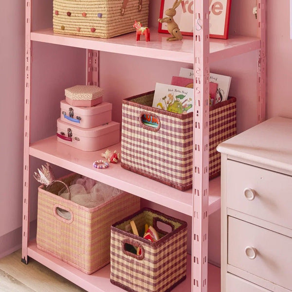 Stor Firkantet Raffia Opbevaringskurv i Pink Tern