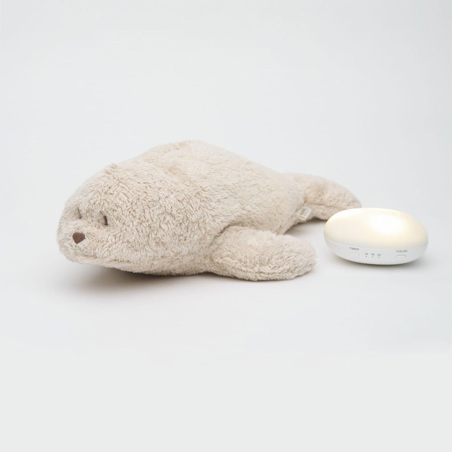 Organic Humming Sæl med Lampe i Sand