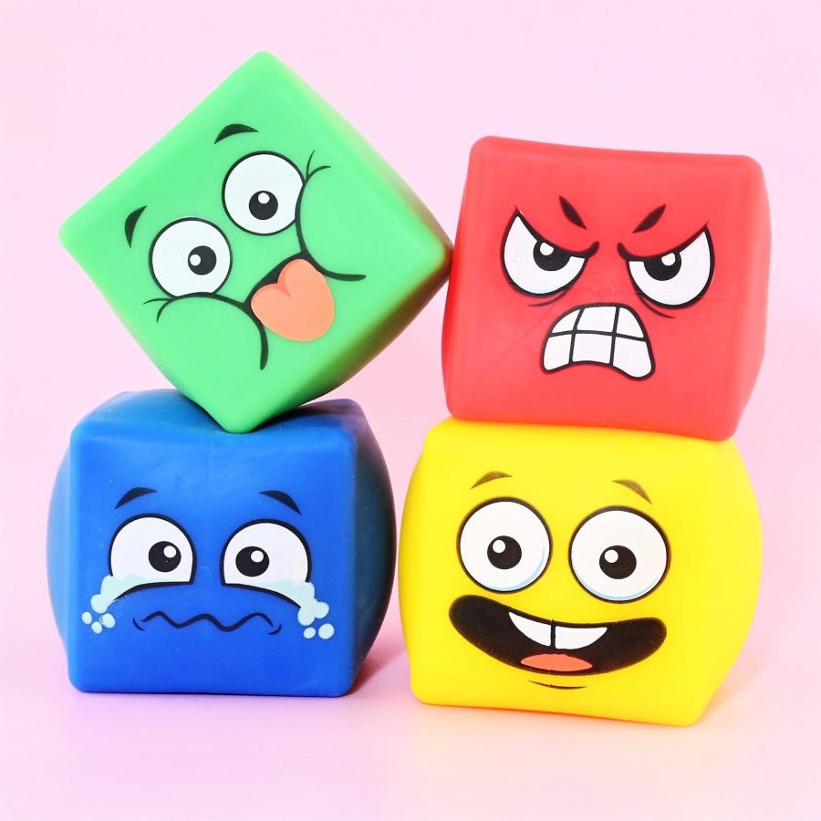 Squeeze Cube med Ansigt asst. farver