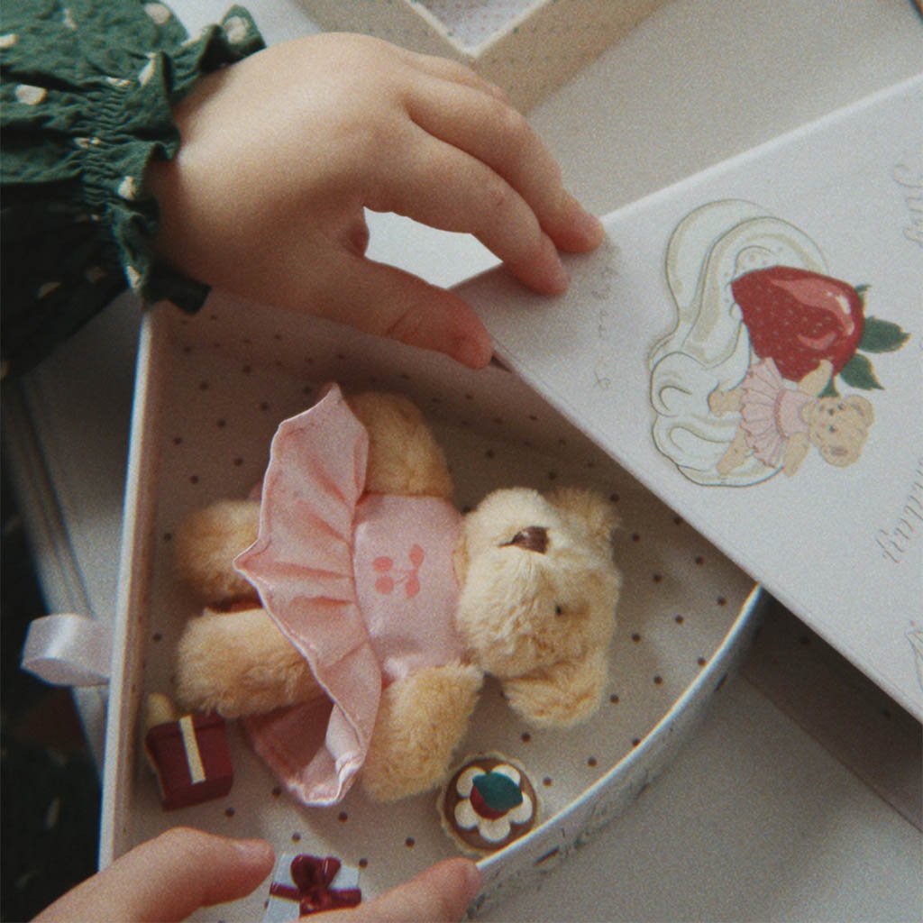 Tiny Teddy Fødselsdag i Cherry