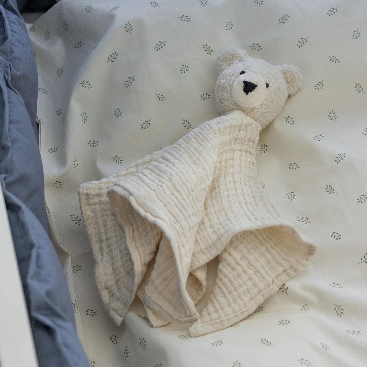Nusseklud Isbjørnen Beary